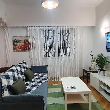 Beautiful Renovated Flat In Apartmán Atény