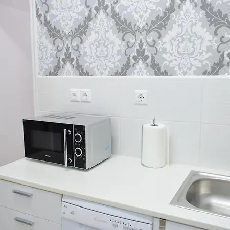 Beautiful Renovated Flat In Apartmán